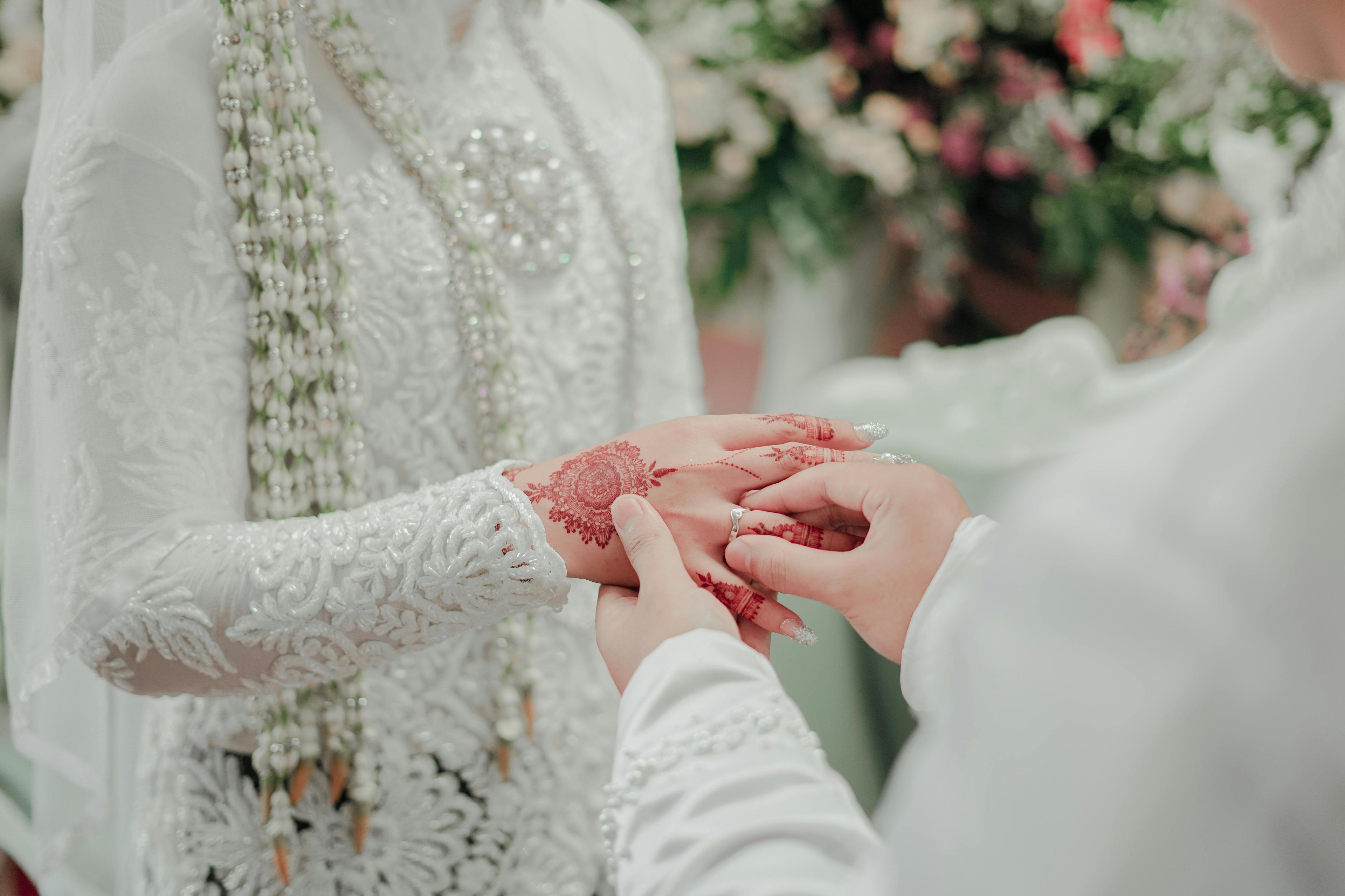 How to Commission a Custom Wedding Dress in Qatar (Without the Stress)